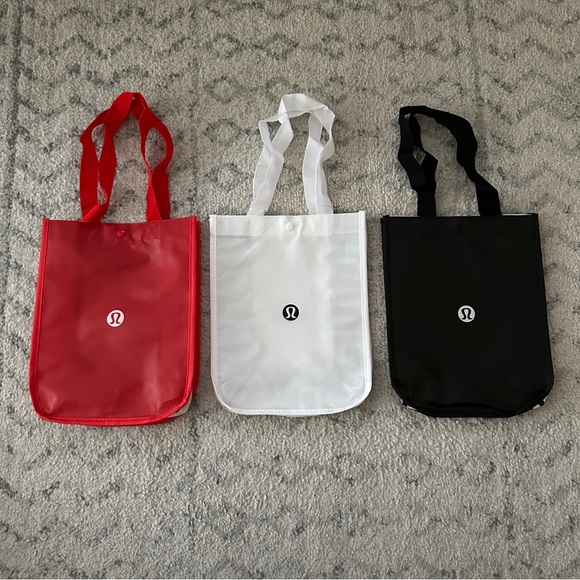 Lululemon reusable shopping tote bags *never used* - Picture 1 of 2